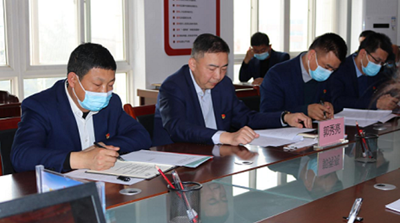 集團慰問(wèn)一線(xiàn)職工